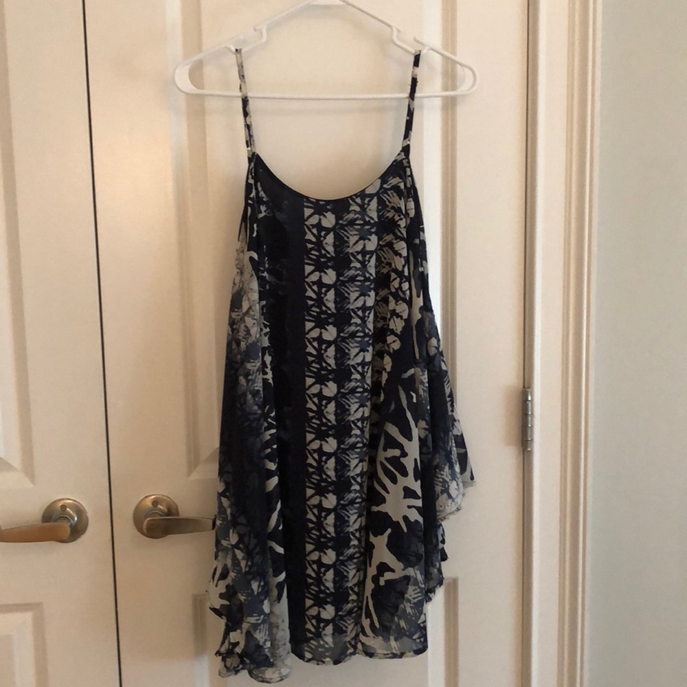 Super cute and fun blue dress!